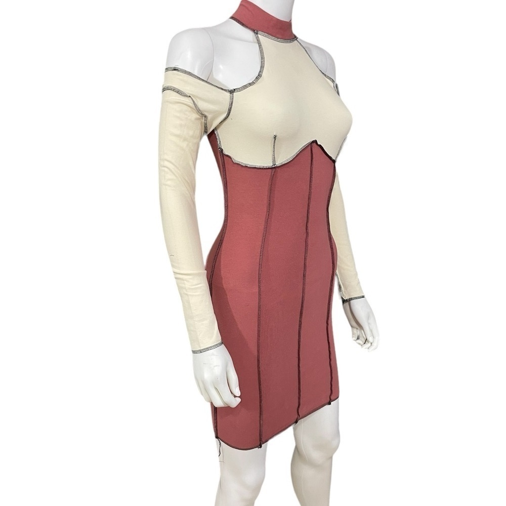 Cold Shoulder Dress
New - Picture 6 of 10